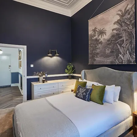 Host & - Zetland Hideaway