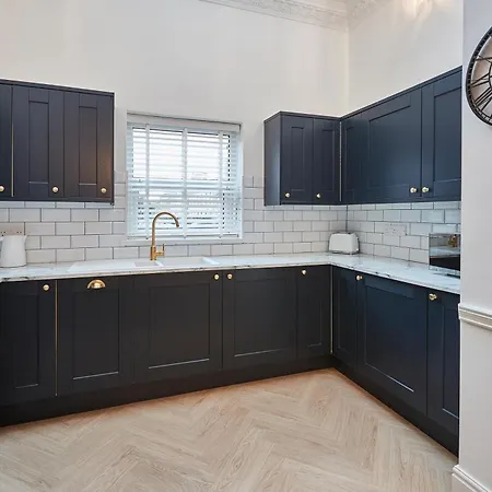 Host & - Zetland Hideaway *